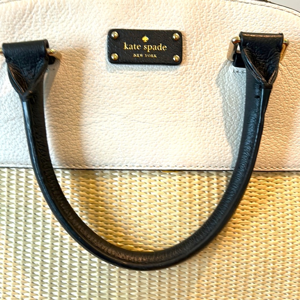 Kate Spade basket weave purse. - Picture 2 of 4